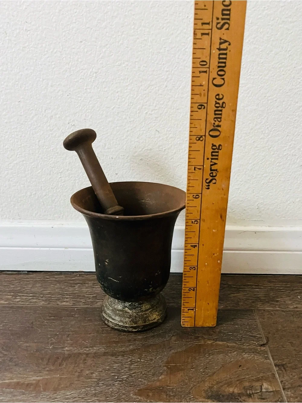 Rustic Brown Metal Mortar and Pestle - Home Kitchen